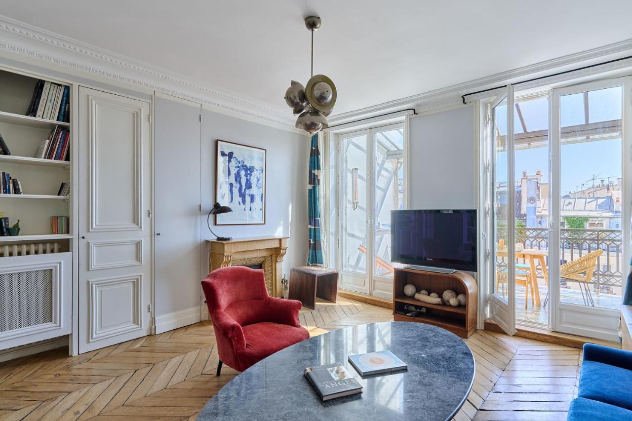 Apartment Center Of Paris With Terrace By Studio Prestige Buitenkant foto